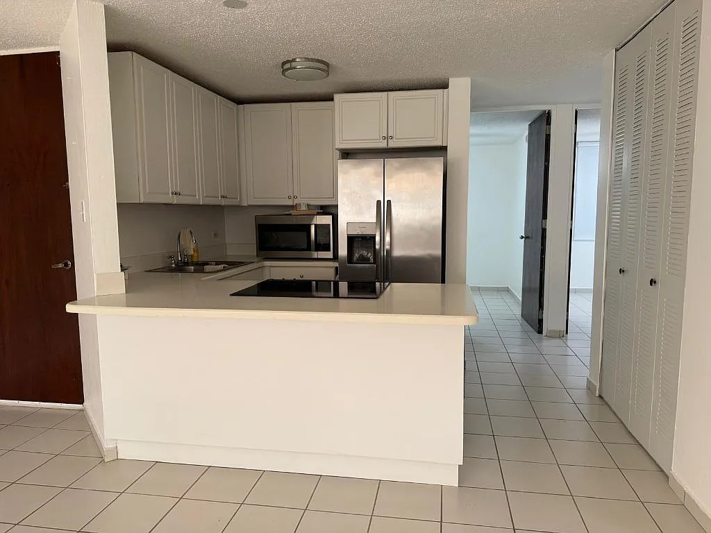3 bed, 2.0 bath, 1342 sqft, $2,500 — Photo 3