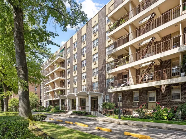 140-55 34th Avenue #3E, Flushing, NY 11354