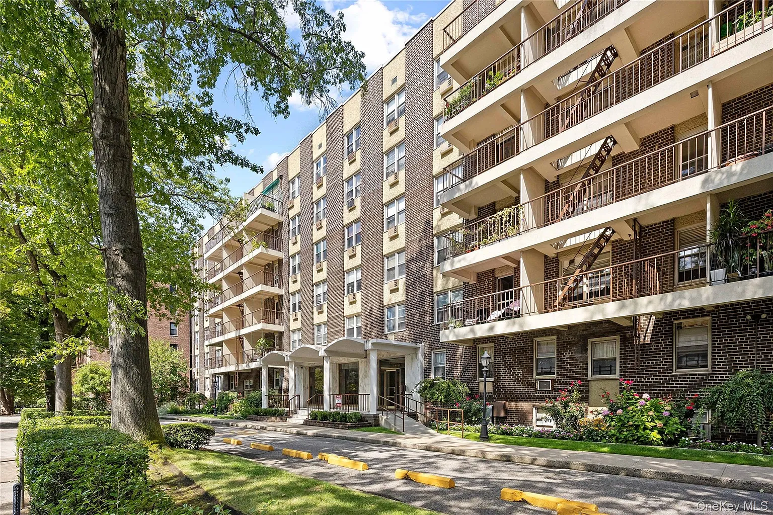 140-55 34th Avenue #3E photo 1