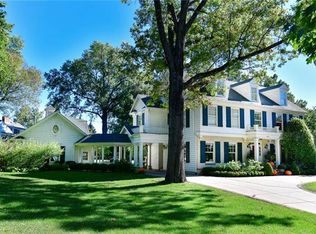 2709 Tomahawk Rd, Mission Hills, KS 66208