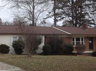 2399 Country Club Rd, Lincolnton, NC 28092