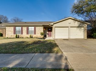 7917 Berry Brook Dr, Watauga, TX 76148