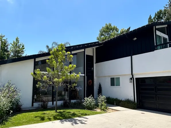 22700 Flamingo St, Woodland Hills, CA 91364