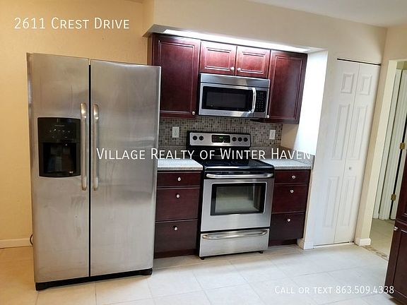 2nd image of 2611 Crest Dr
