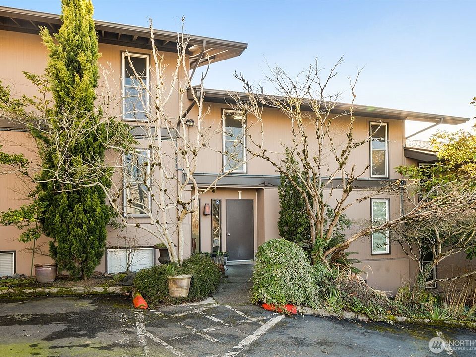 1st image of 1425 S Puget Drive #I5