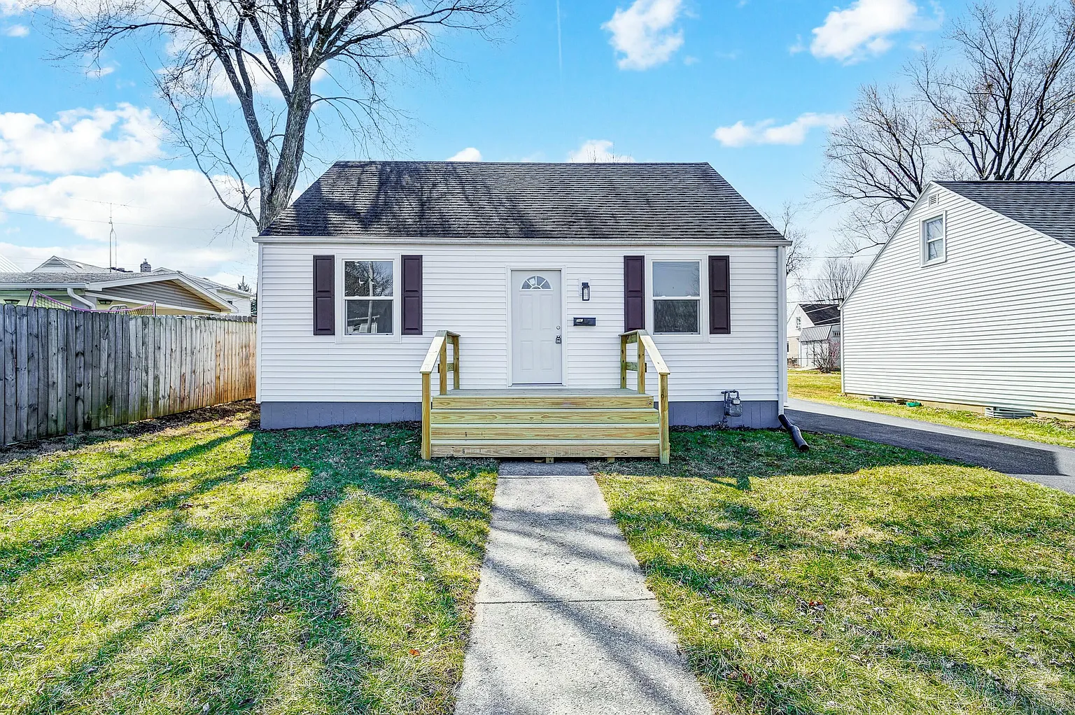 2443 Lexington Ave photo 1