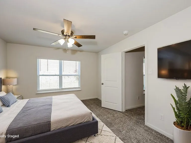 1313 Redpine Dr — Photo 10