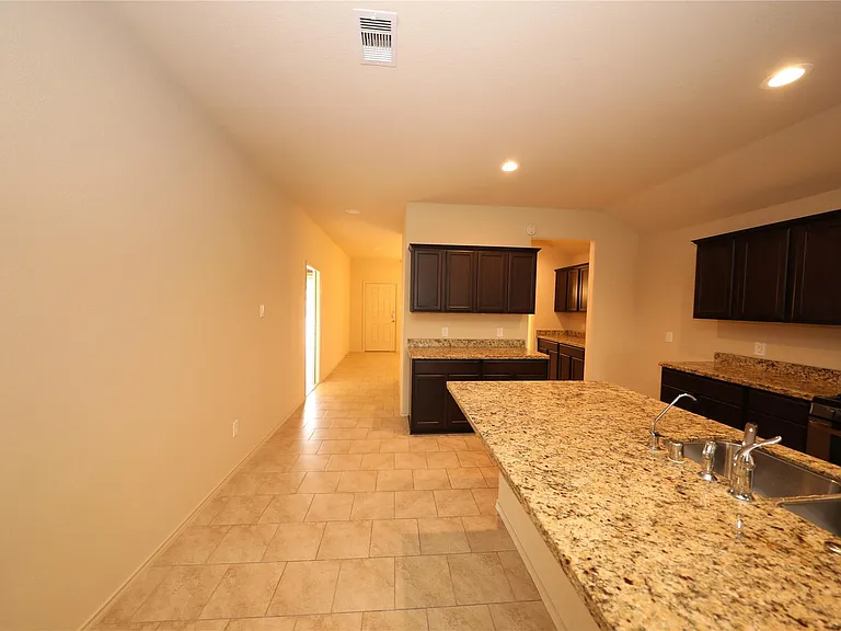23210 Royal Tiger Rd — Photo 6