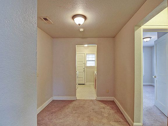 4th image of 1156 N Emporia Ave #14228445