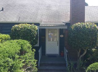 6016 38th Ave NE, Seattle, WA 98115