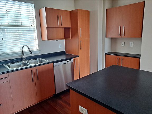 4th image of 11203 Rr 2222 APT 2404