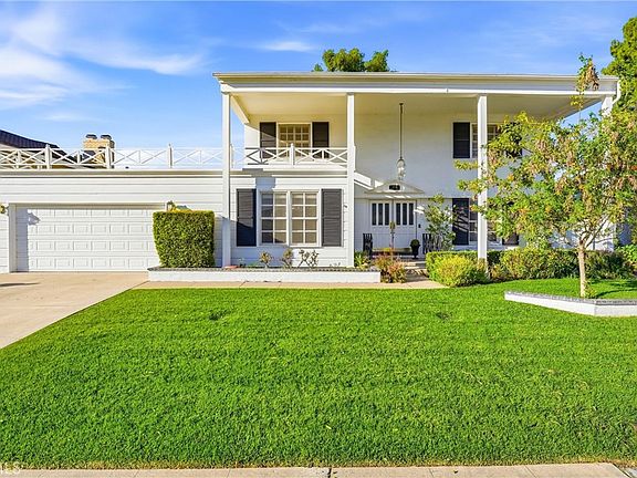 3rd image of 1819 W Las Lanas Ln