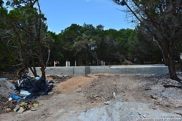 1st image of 1295 Eastview Dr