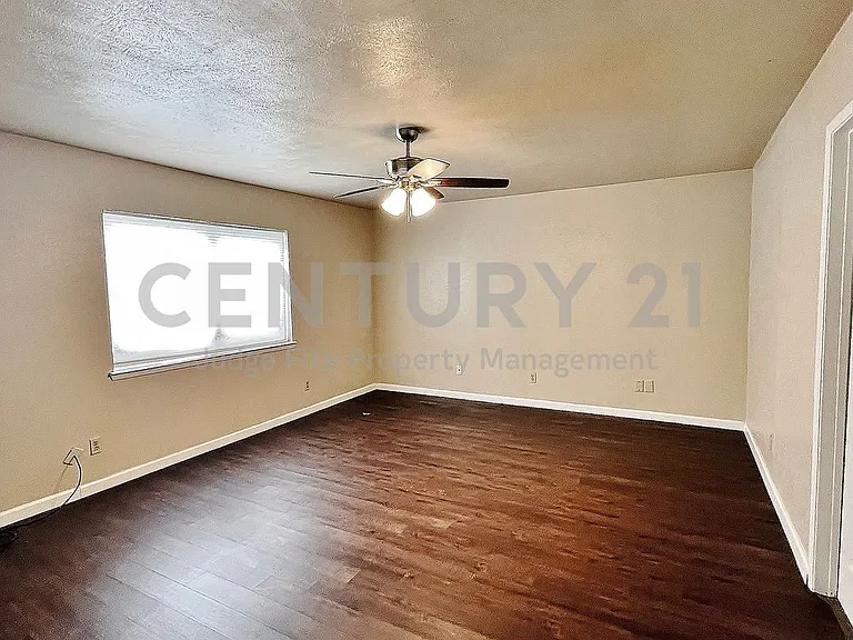 1802 Natchez Ct — Photo 8