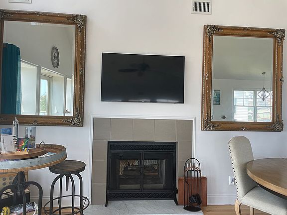 3rd image of 301 Lewis Walk