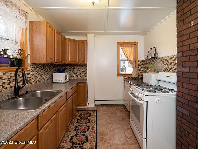 2nd image of 88 Egbert Street