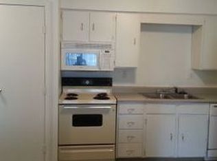 3630 Twana Dr APT 10, Des Moines, IA 50310