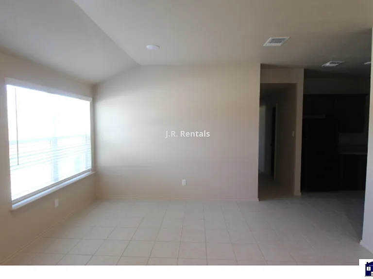 1705 Montell St #A — Photo 16