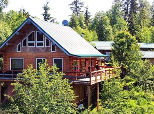 9 Chilkat Lake Rd, Haines, AK 99827