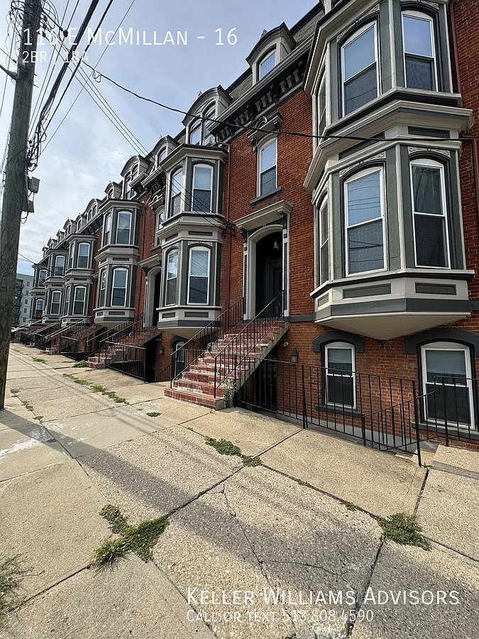 2 bed, $995 — Photo 1