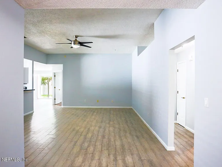 11087 Dusenburg Ct — Photo 17