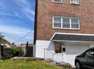 763 Livezey Ln, Philadelphia, PA 19128