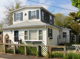 47 12th St, Wareham, MA 02571