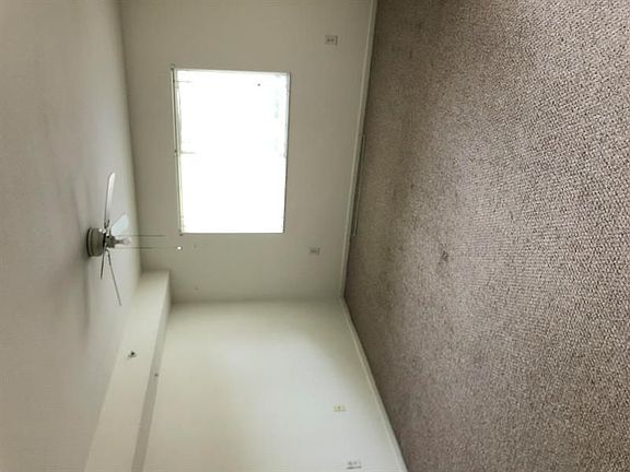 2nd image of 131 SW Palm Dr APT 203