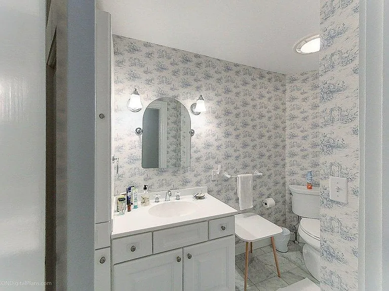 34 Catherine St #A — Photo 6