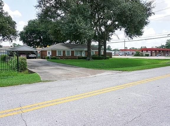2nd image of 12002 Westgate Dr