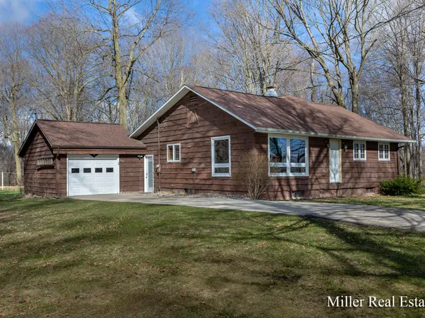 9148 S Bird Rd, Dowling, MI 49050