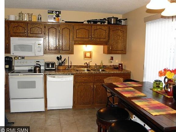 2nd image of 433 Pleasure Creek Dr NE