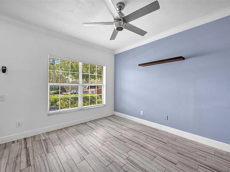 6127 Bayside Key Dr — Photo 10