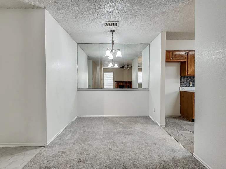 2617 Isbella Dr — Photo 10