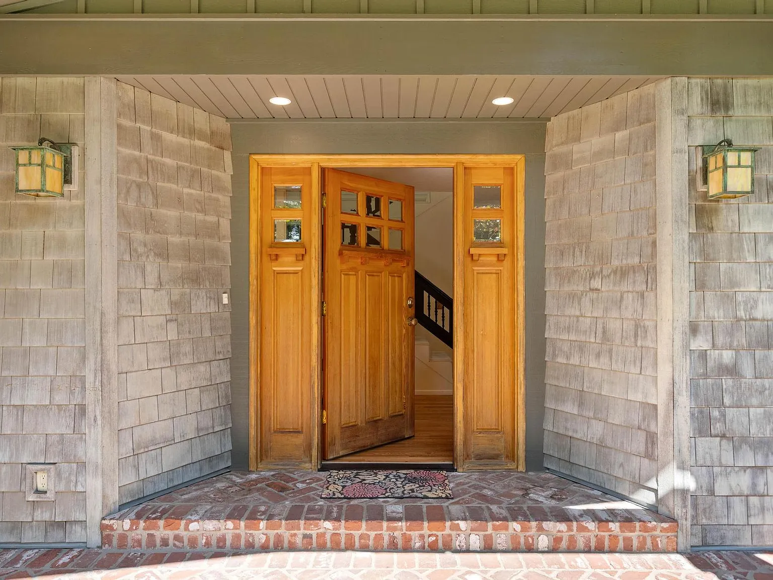 Cameo Ct — Photo 4