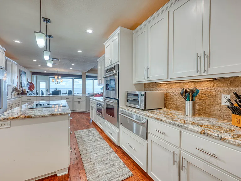 1103 The Cape Rd #2 — Photo 9