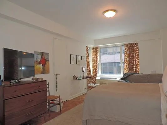 Rented by essential NEW YORK Real Estate | media 16