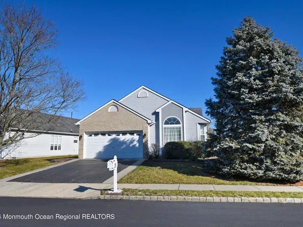 15 Tonbridge Court, Toms River, NJ 08757
