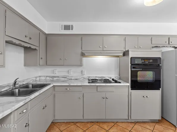 3857 E Edison Pl, Tucson, AZ 85716