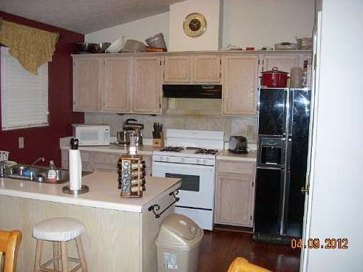 5th image of 6438 Eastbriar Dr