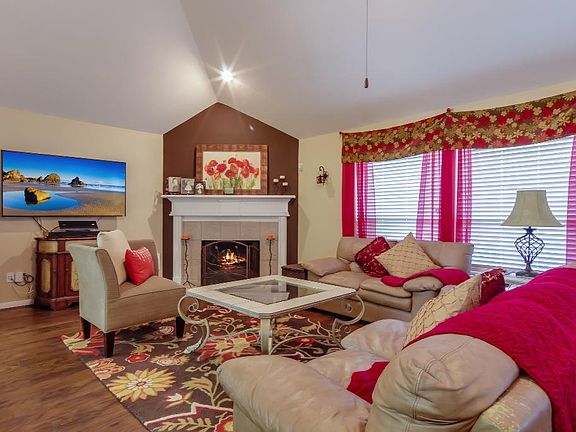 2nd image of 6410 Canyon Pointe Ln
