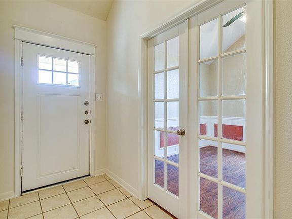 4th image of 2700 Watercress Dr