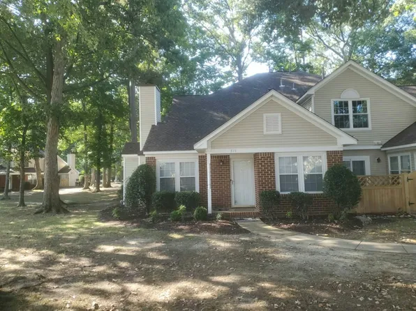 815 Masters Trl, Newport News, VA 23602