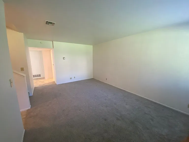 313 Eldridge Ave — Photo 13