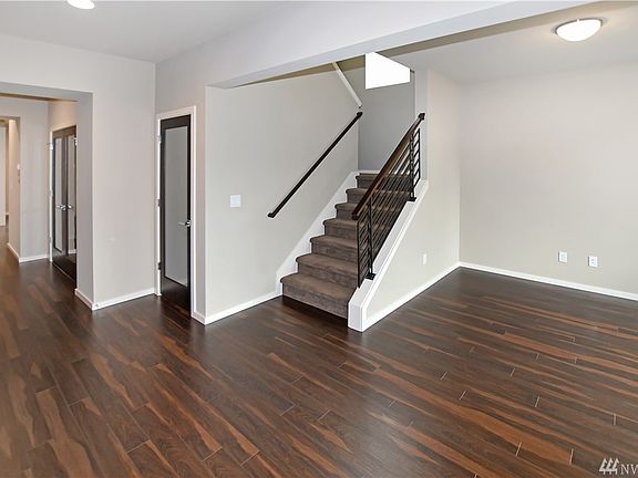 3rd image of 5816 S 325th Ct