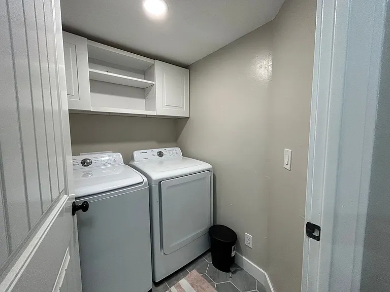 221 N 780 E — Photo 18