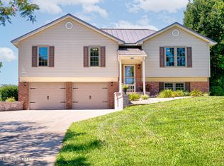 843 Hobbs Ln, Coxs Creek, KY 40013