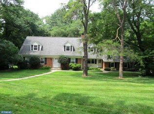 16 Covered Bridge Ln, Newark, DE 19711