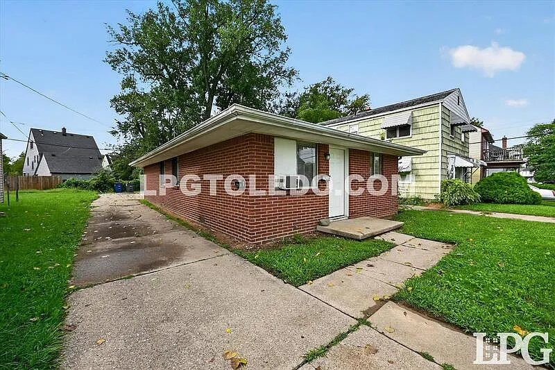 1 bed, 1.0 bath, 495 sqft, $750 — Photo 2