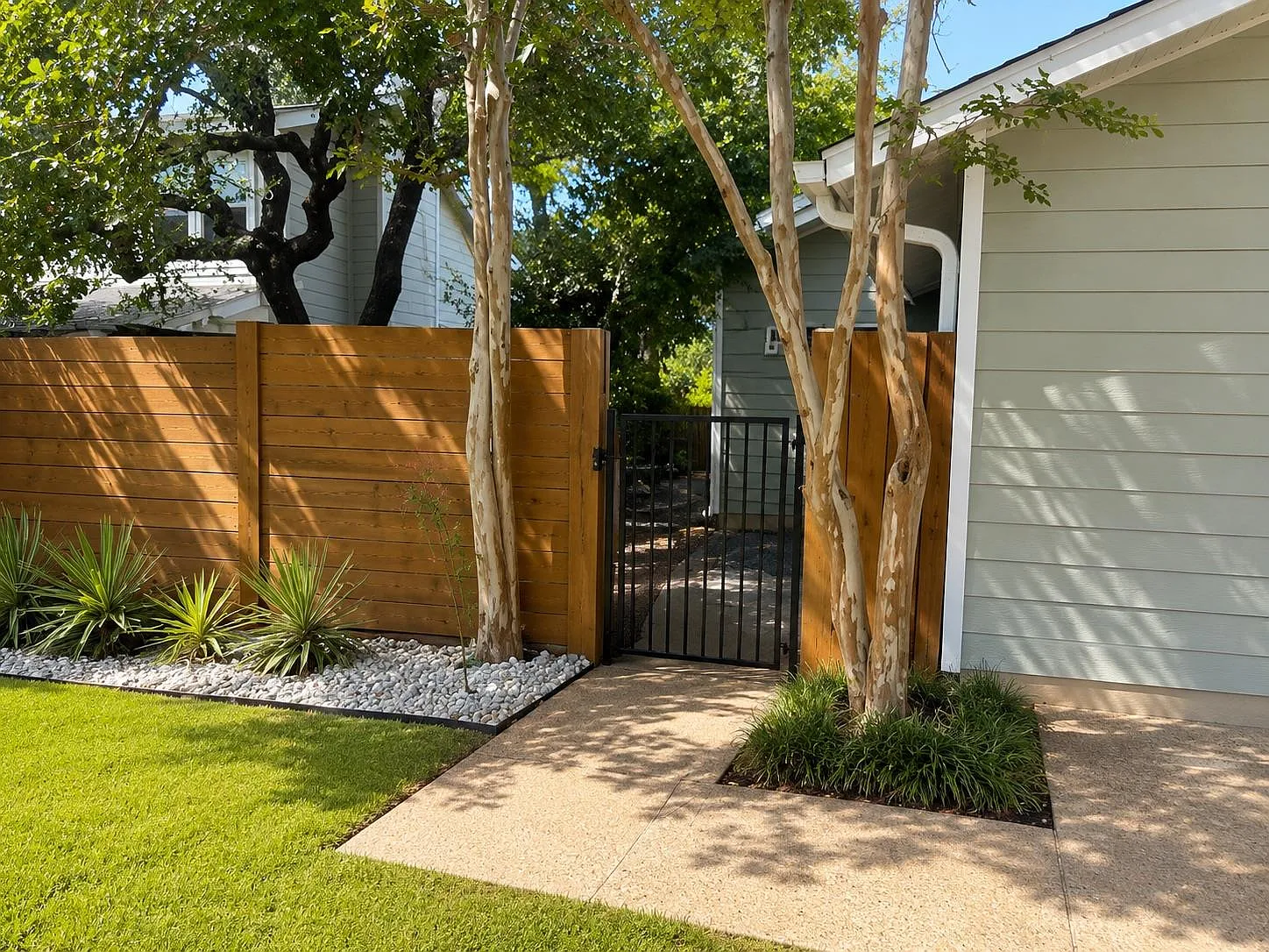 2 bed, 2.0 bath, 1232 sqft, $2,700 — Photo 4